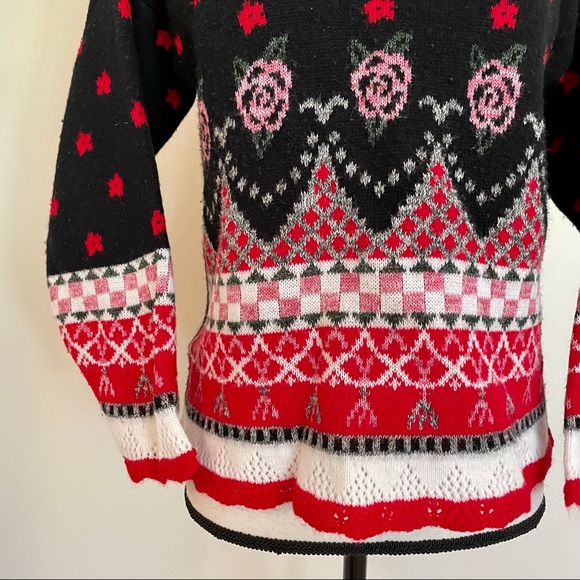 Vintage 90s Knit Rose Sweater - Picture 4 of 5